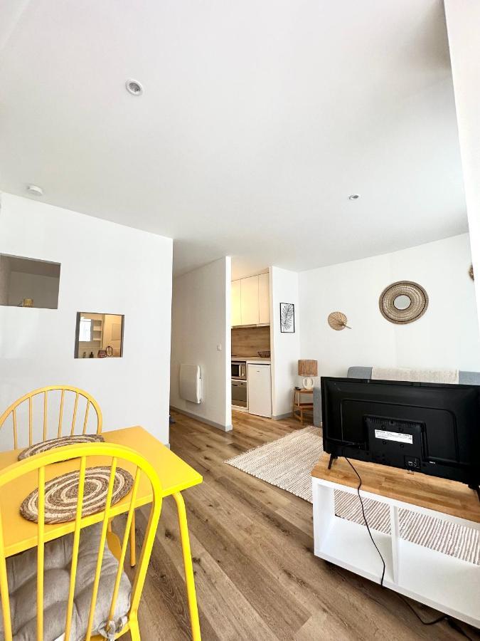 Bel Appartement En Plein Centre Ville Λιμόζ Εξωτερικό φωτογραφία